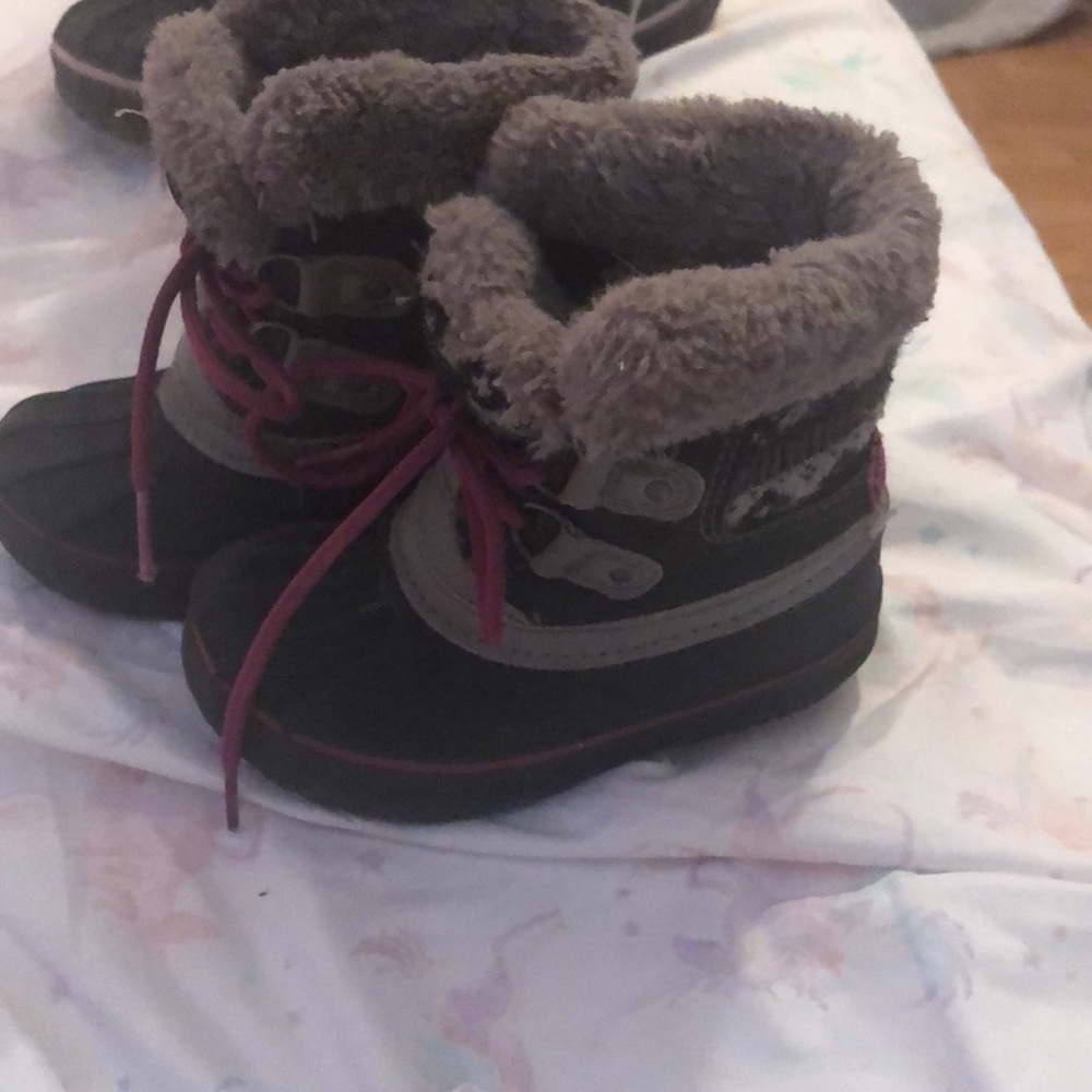 Toddler girls 6 London fog winter boots
